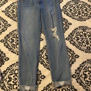 Cute Rewash brand distressed jeans size 9